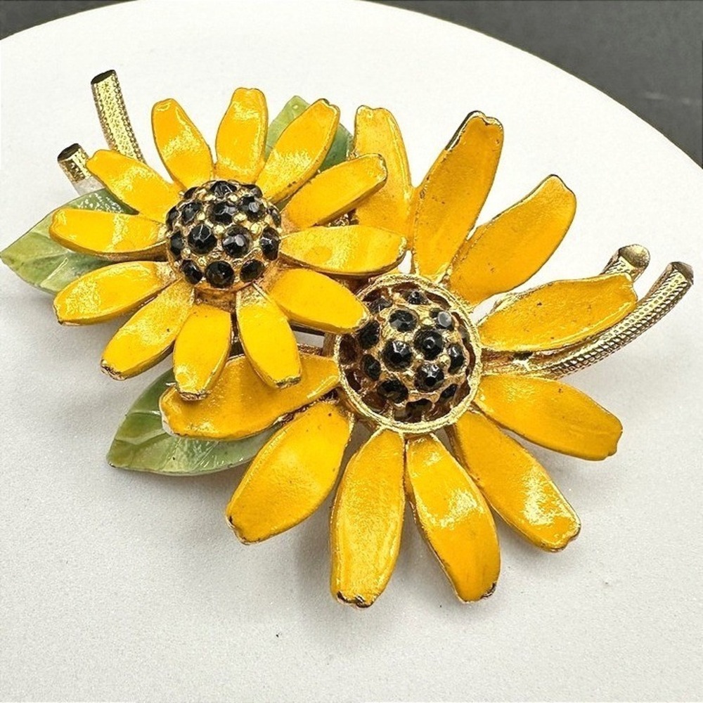 Vintage‎ BSK Rhinestones Yellow Gold-Tone Vitreous Enamel Sunflower Brooch Pin
